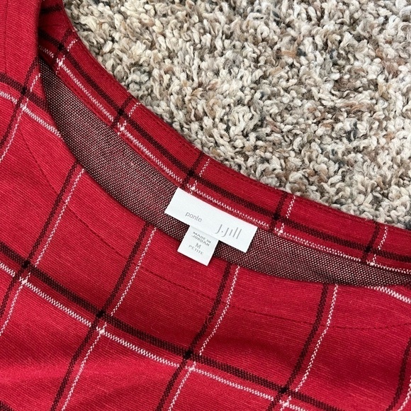 J. Jill Red Plaid Short Sleeve Knit Dress - Picture 4 of 5